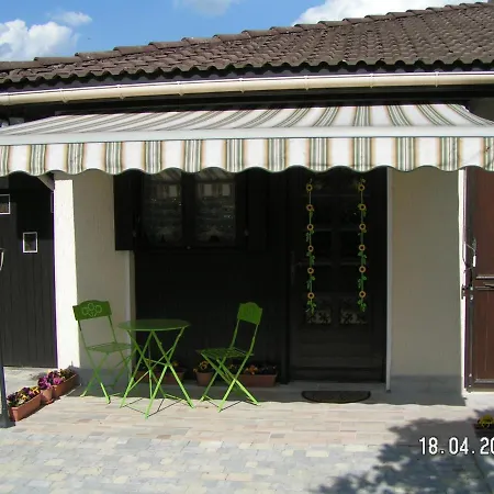 Bed & Breakfast Les Champs Dores 3*