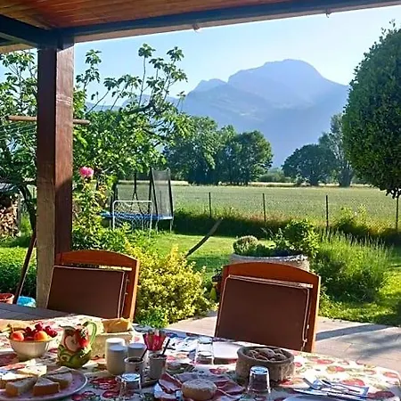 Les Champs Dores Noyarey
